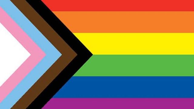 Nueva bandera LGBT+: ¿por qué cambió y que significan sus colores?