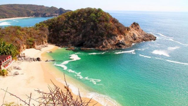 Playas michoacanas entre las más limpias de México