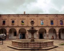Abre Clavijero de Morelia ventanas al erotismo LGBT con exposición fotográfica